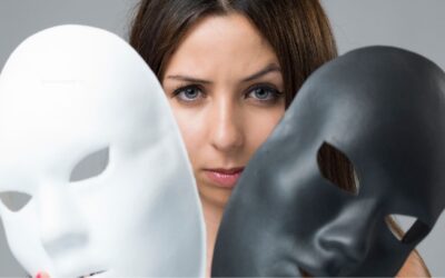 Viseljük a boldogság maszkjait – a női bölcsesség titka