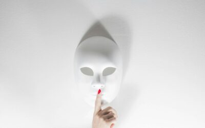 3. rész – Amikor a fény árnyékot vet: a repedések fázisa egy nárcisztikus kapcsolatban – Lehet-e együtt élni egy nárcisztikussal?